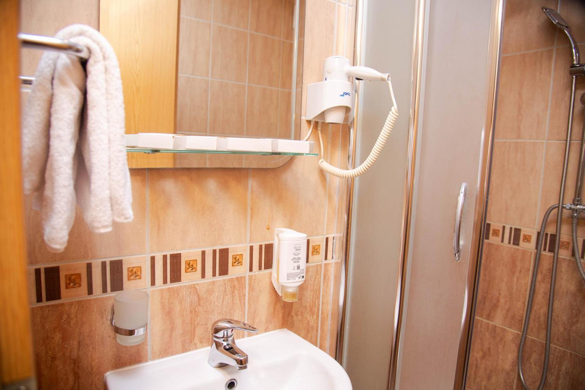 بييلو بوليي Hotel Dvor المظهر الخارجي الصورة