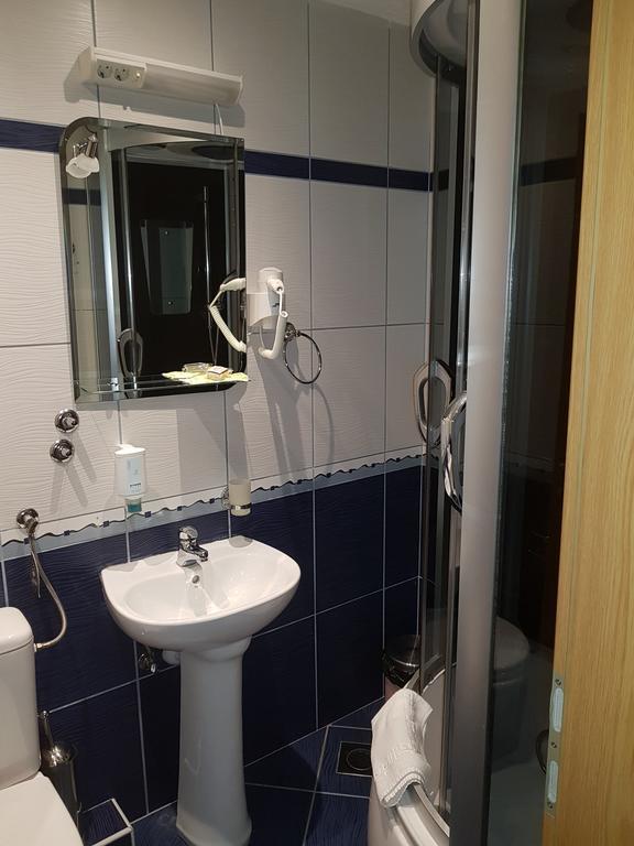 بييلو بوليي Hotel Dvor المظهر الخارجي الصورة