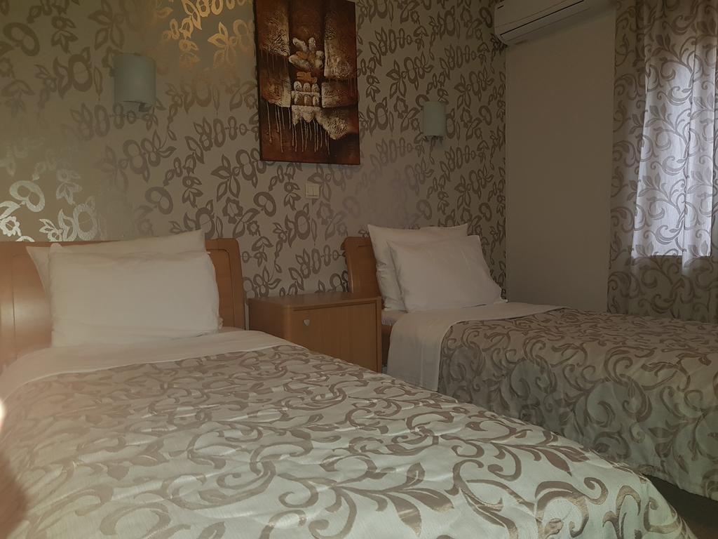بييلو بوليي Hotel Dvor المظهر الخارجي الصورة