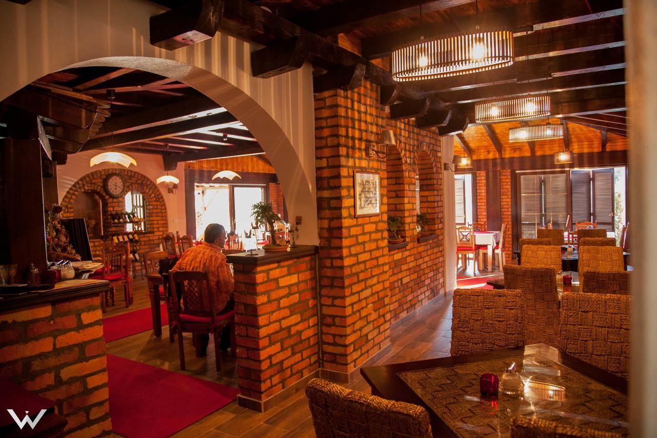 بييلو بوليي Hotel Dvor المظهر الخارجي الصورة